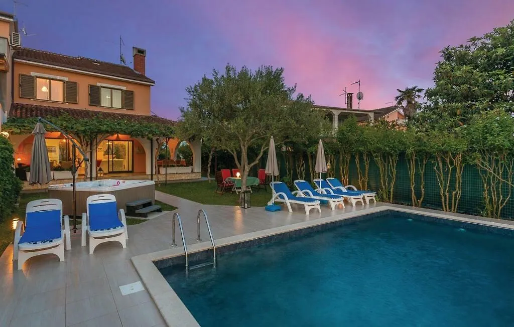 Villa Lukas Umag 0*,